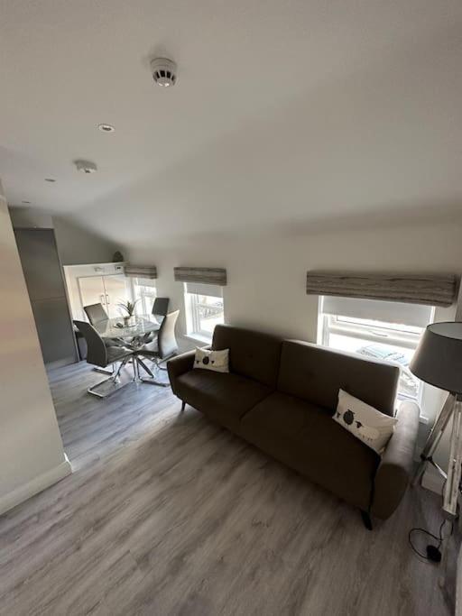Westland - Stylish, Modern, Elegant, * Londonderry